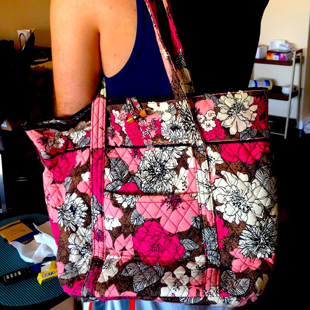 Real pink floral vera Bradley tote. Like new